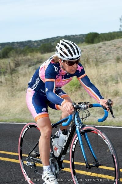 Anne Samplonius (Vera Bradley) formed an early breakaway.