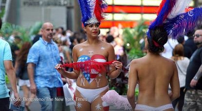 New York Mayor Bill de Blasio wants the desnudas gone