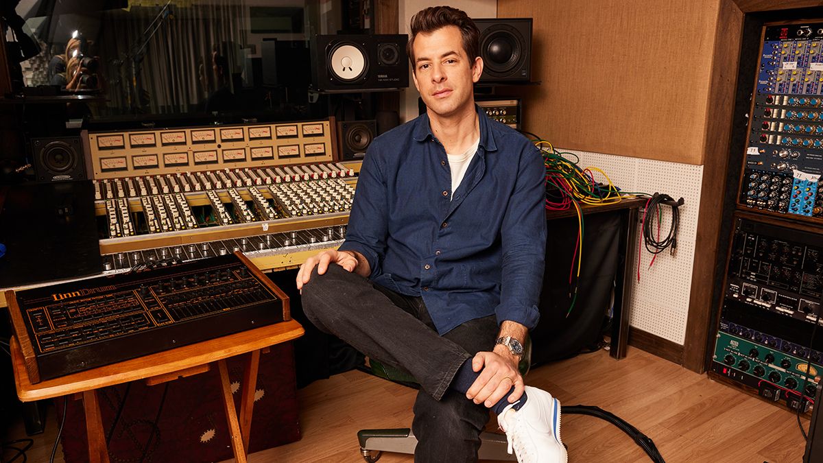 Mark Ronson breaks down Amy Winehouse’s Black to Black demo in Pro Tools: “I just had basic plugins”
