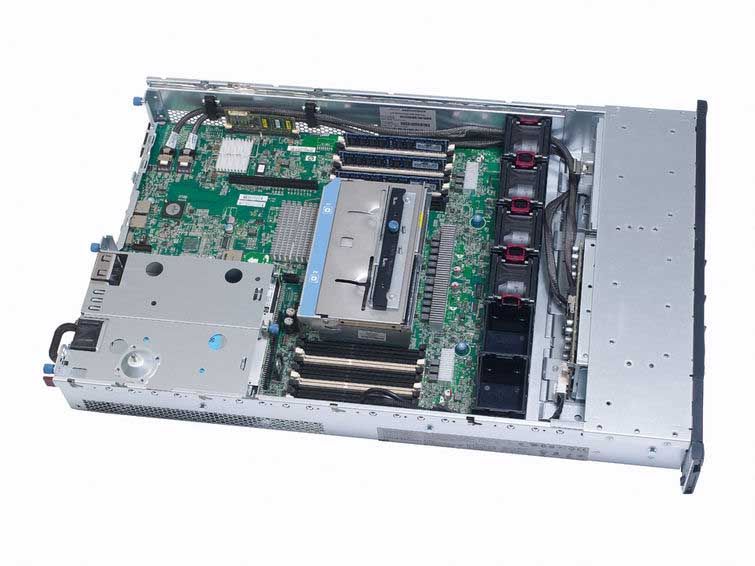 The interior of the HP ProLiant DL380 G7
