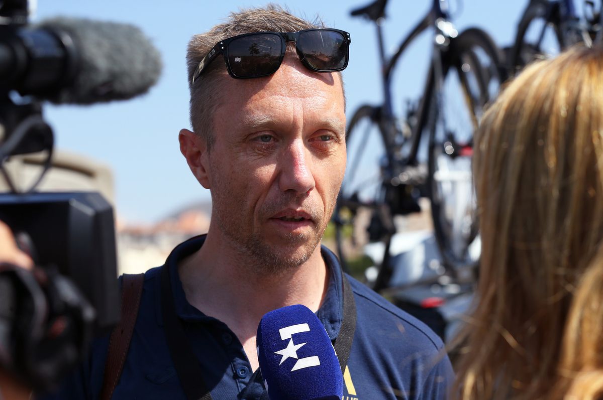Aqua Blue Sports DS Nicki S&oslash;rensen provides an update on the team bus situation pre-stage