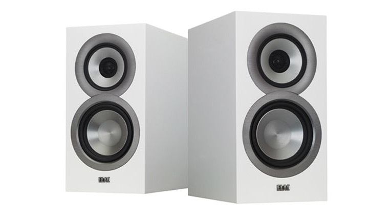 A pair of white Elac Uni-Fi BS U5 speakers