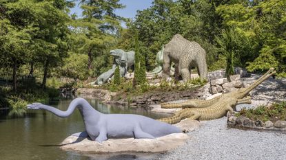 Crystal Palace Park dinosaur sculptures