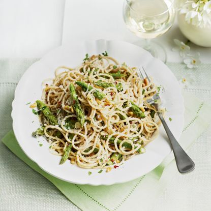 farro spaghetti with asparagus and pine nuts - healthy - quick spaghetti meal - woman and home