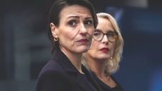 Surnane Jones in Hostage