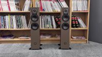 Dali Sonik 5 standmount speakers