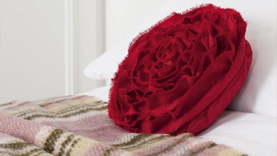  ruffle rose cushion