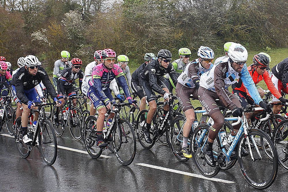 Weather played a factor in the day's race at Pais Vasco