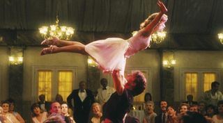 Patrick Swayze lifts Jennifer Grey up in 'Dirty Dancing'