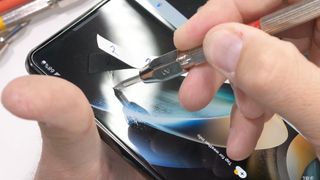 JerryRigEverything Galaxy Z Fold 4 durability testing