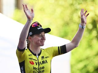 A Travers les Hauts de France: Nienke Veenhoven fastest in sprint to claim victory in Écourt-Saint-Quentin