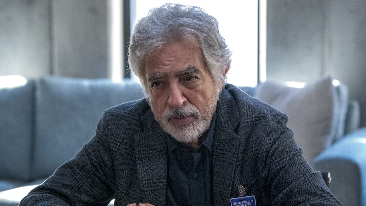 Rossi looking rough in office on Criminal Minds: Evolution