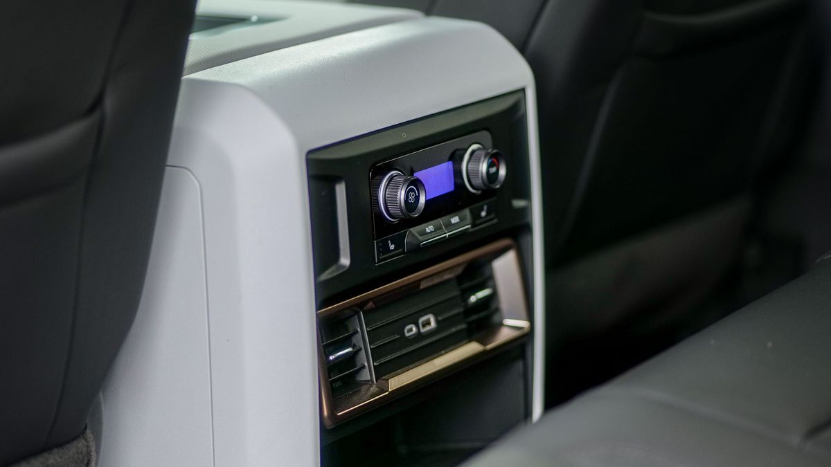 2025 GMC Hummer EV 3X SUV test drive.