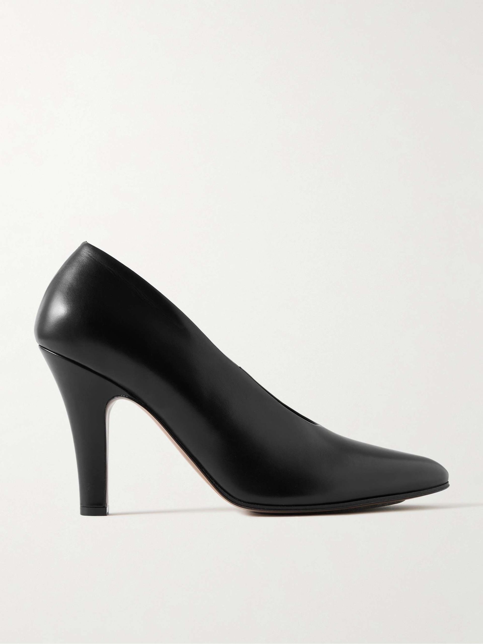 Prudens Leather Pumps