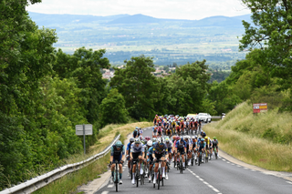 Tour Auvergne-Rhône-Alpes stage 4 LIVE: Still no breakaway after opening hour of racing as headwind stifles attackers