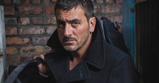 FROM ITV STRICT EMBARGO - NO USE BEFORE TUESDAY 11 OCTOBER 2016 Coronation Street - Week 42 Monday 17 October - Friday 21 October 2016 Peter Barlow [CHRIS GASCOYNE] is back on Coronation Street. Picture contact: david.crook@itv.com on 0161 952 6214 Photographer - Mark Bruce This photograph is (C) ITV Plc and can only be reproduced for editorial purposes directly in connection with the programme or event mentioned above, or ITV plc. Once made available by ITV plc Picture Desk, this photograph can be reproduced once only up until the transmission [TX] date and no reproduction fee will be charged. Any subsequent usage may incur a fee. This photograph must not be manipulated [excluding basic cropping] in a manner which alters the visual appearance of the person photographed deemed detrimental or inappropriate by ITV plc Picture Desk. This photograph must not be syndicated to any other company, publication or website, or permanently archived, without the express written permission of ITV Plc Picture Desk. Full Terms and conditions are available on the website www.itvpictures.com