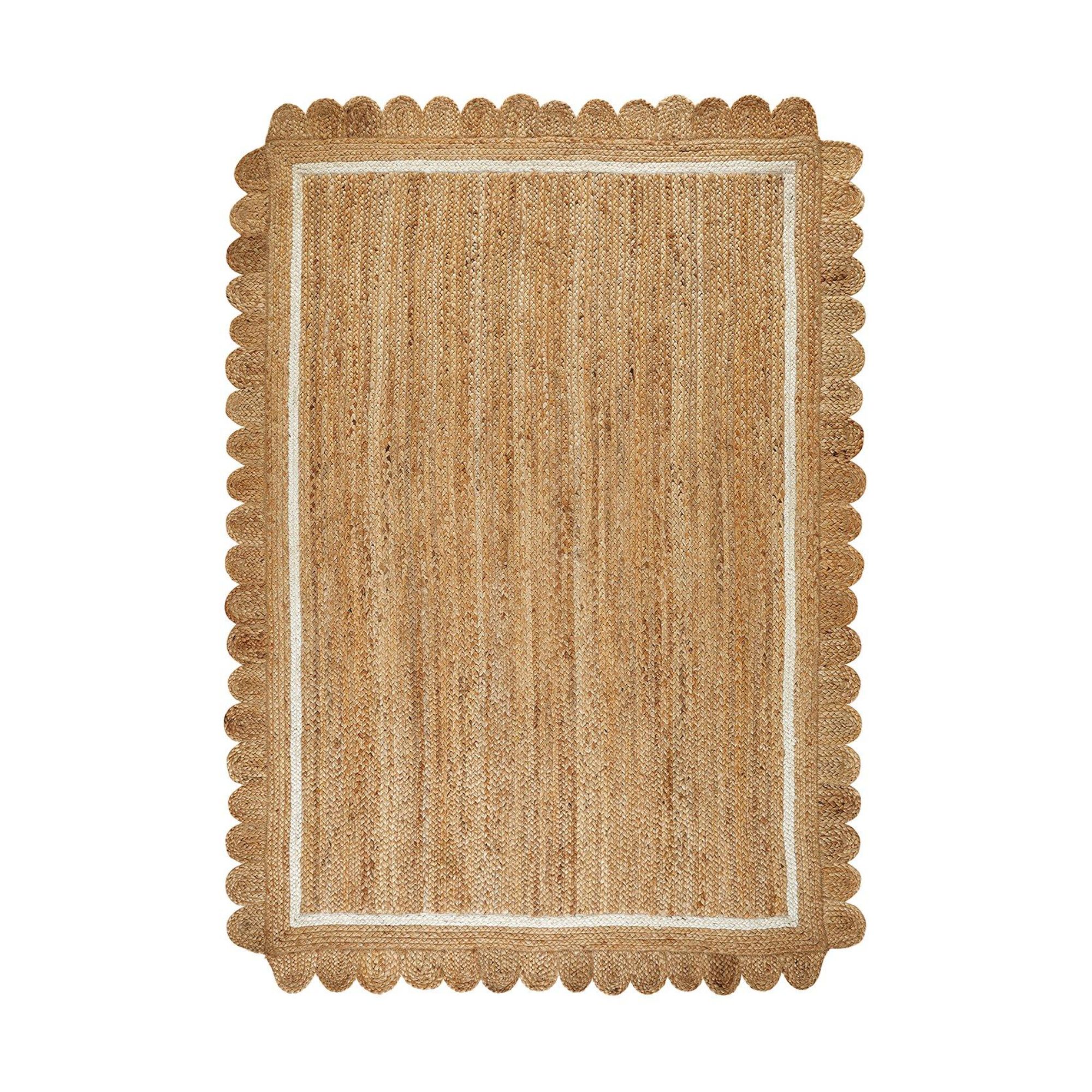 Scalloped jute rug
