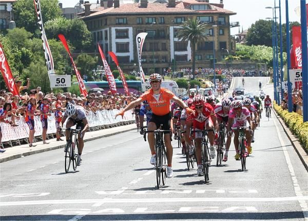 Koldo Fernandez (Euskaltel-Euskadi) takes the win.