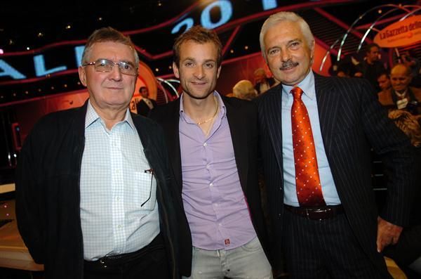 Michele Scarponi (centre) and Gianni Savio (right).