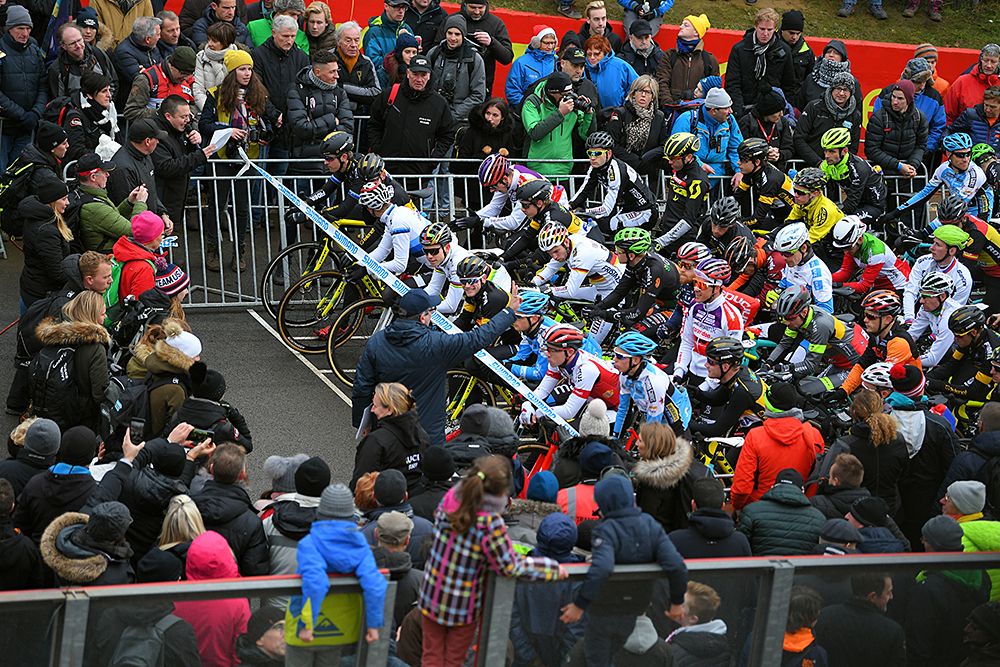 The start of the elite men's World Cup in Heusden-Zolder