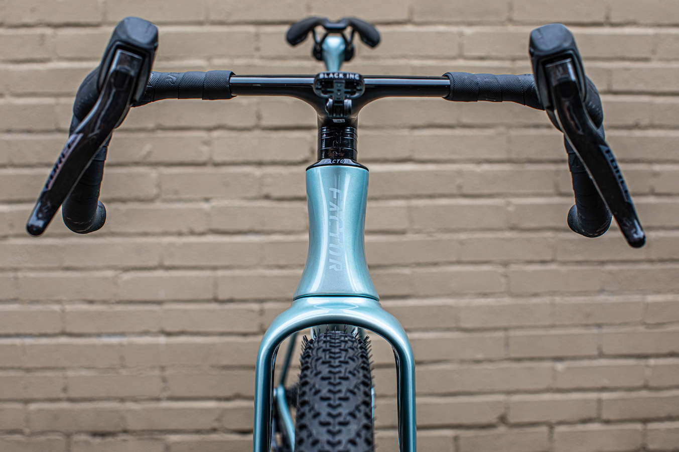 Factor Elara gravel bike