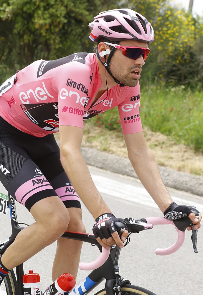 Tom Dumoulin (Giant-Alpecin) back in the pink jersey