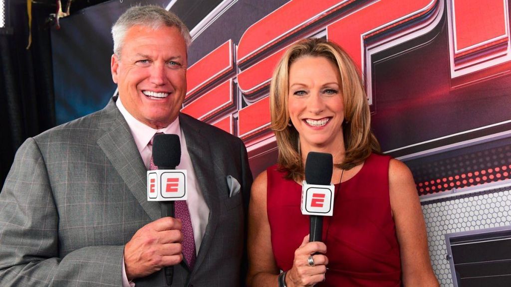 It's no surprise Beth Mowins excelled on 'Monday Night Football