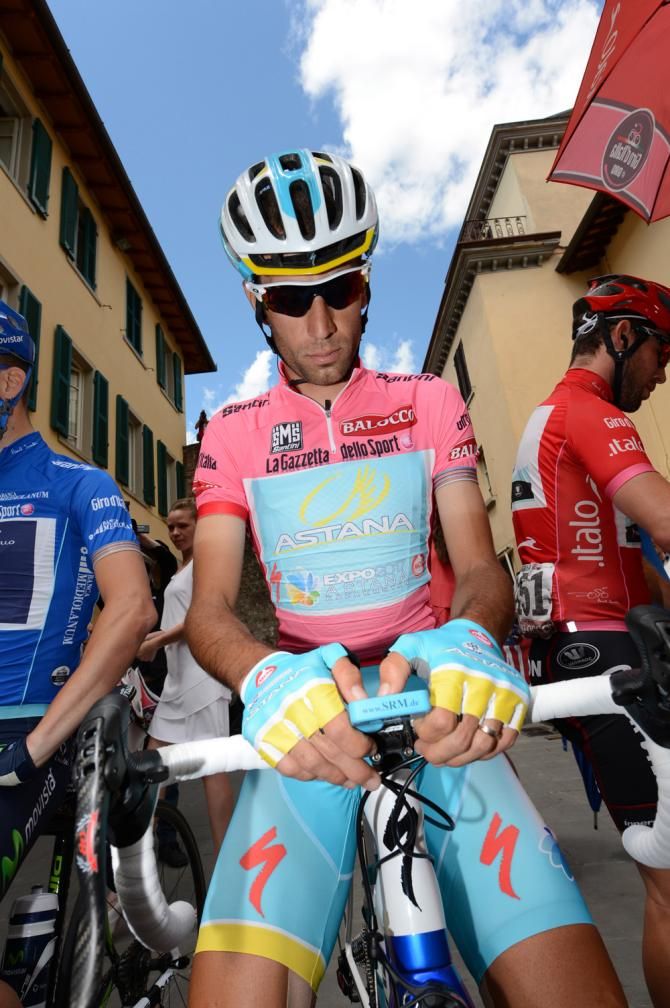 Vincenzo Nibali (Astana Pro Team) at the start