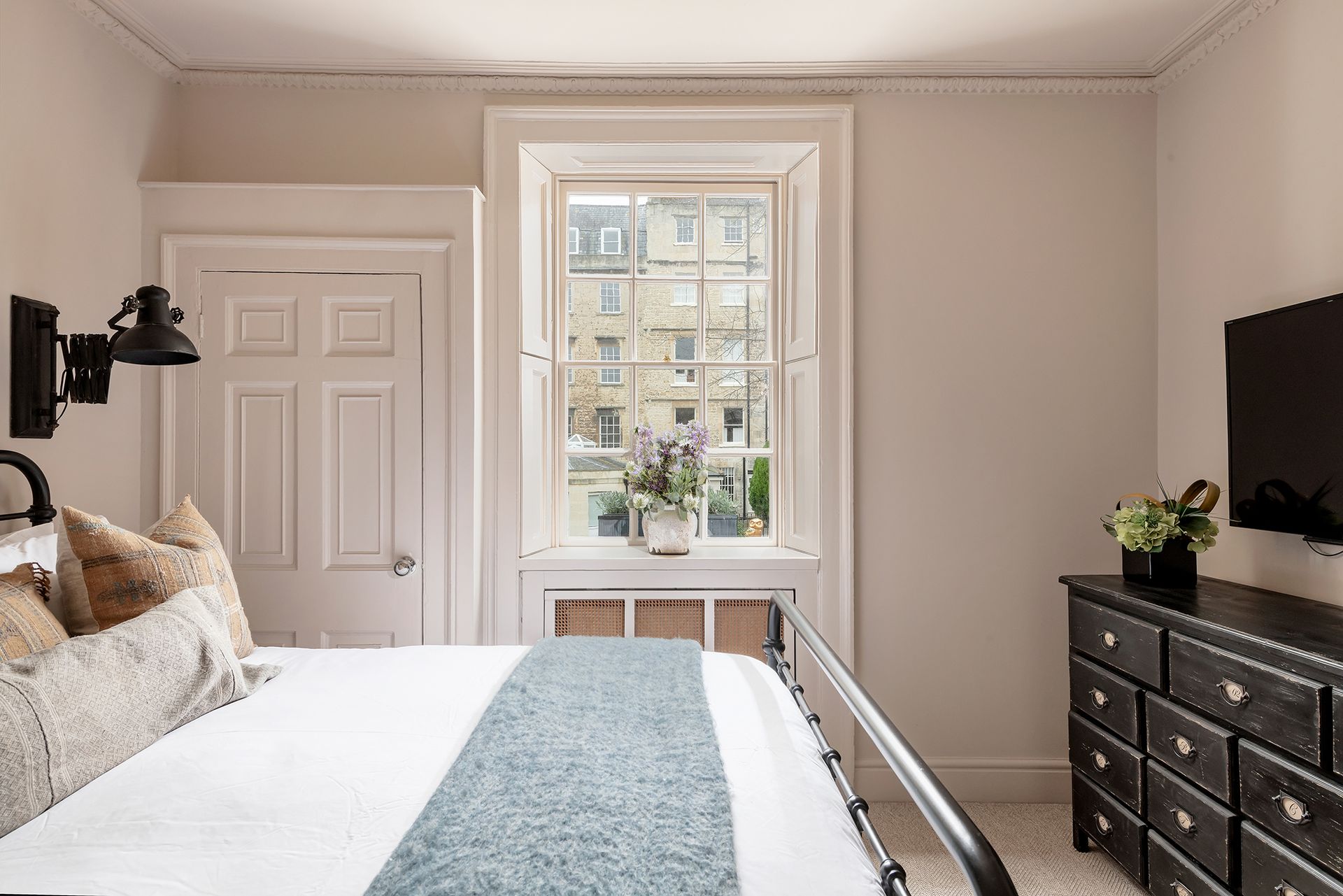 Small master bedroom ideas: 13 restful schemes | Homes and Gardens