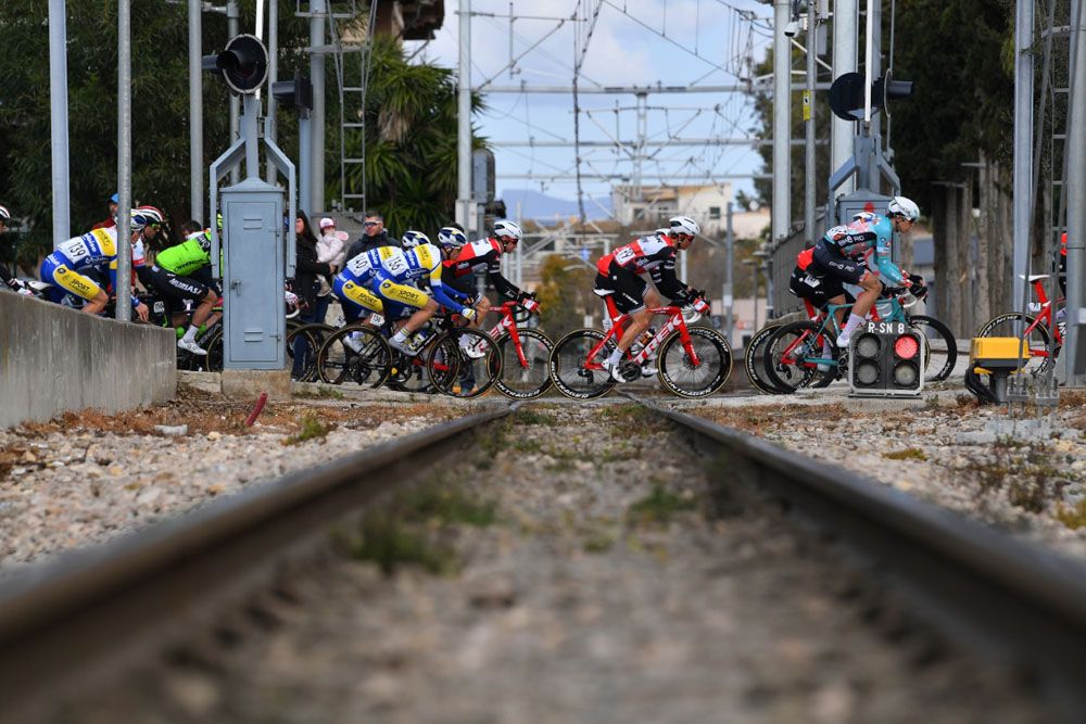 The peloton racing at the 2019 Trofeo Palma