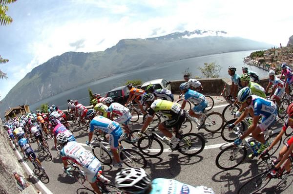 A nice day for racing at the Giro d'Italia.