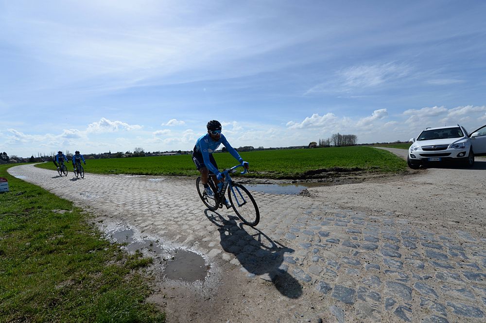 Alejandro Valverde - Movistar training on the Paris-Roubaix cobbles as recon for stage 9 at the Tour de France