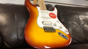 Squier Affinity Stratocaster FMT HSS