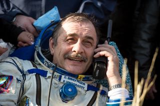 Pavel Vinogradov Talks to Family After Soyuz Landing