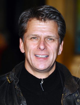 Andrew Castle quits GMTV