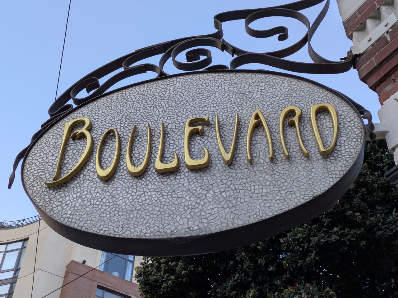 Boulevard sign at 2x zoom by Pixel 8a