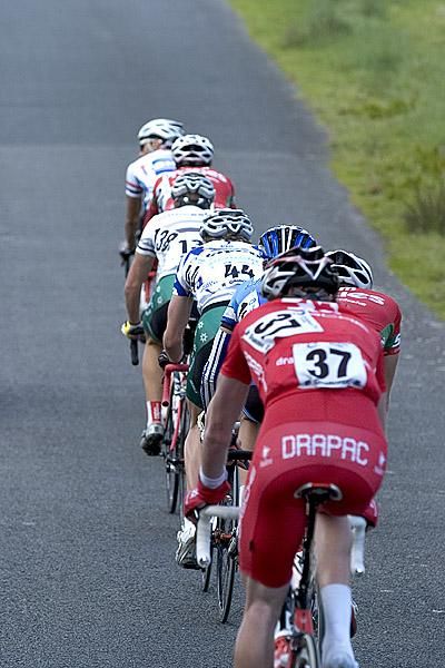 The lead group in single file nearing the township of Lilydale.