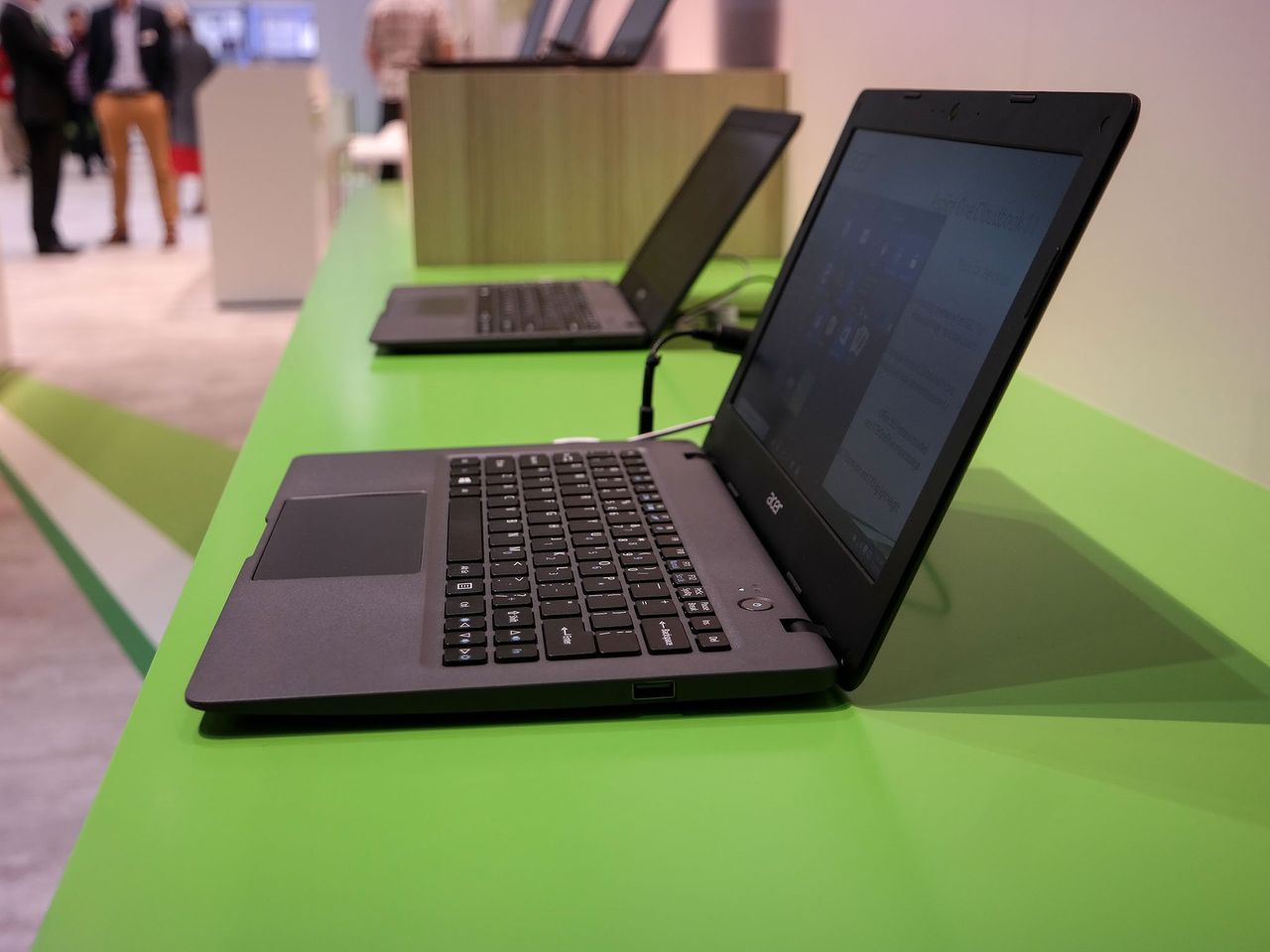 Acer Cloudbook One
