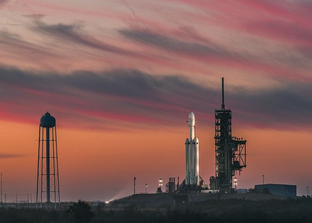 SpaceX&#039;s first Falcon Heavy rocket on the launchpad before its February 2018 flight.