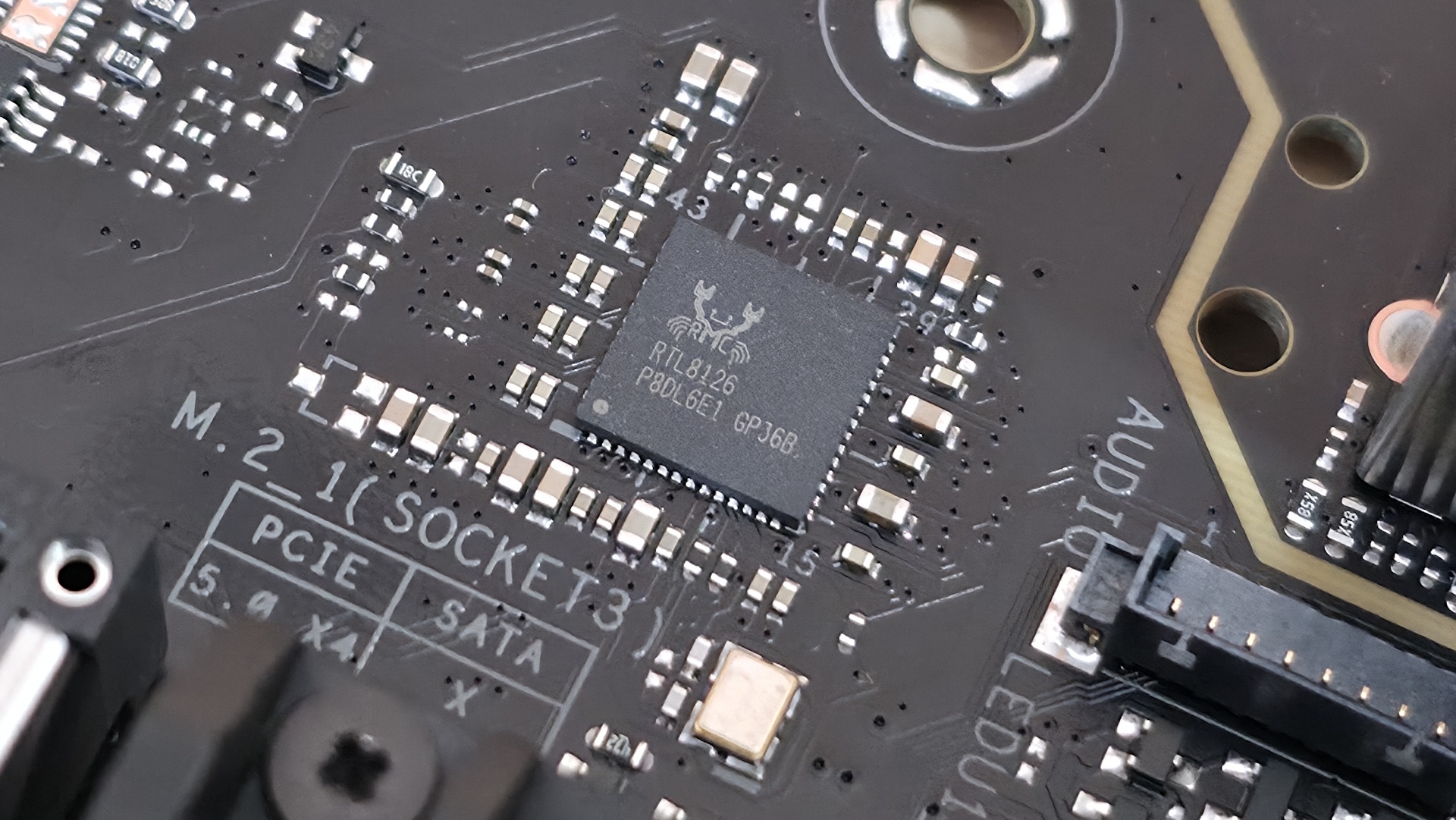Asus ROG Strix B850-F Gaming Wifi Neo - ICs