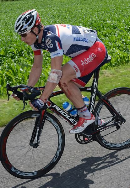 Andre Greipel (Lotto Belisol) crashed twice during stage 6 but managed to sprint to a 2nd place result in Metz.