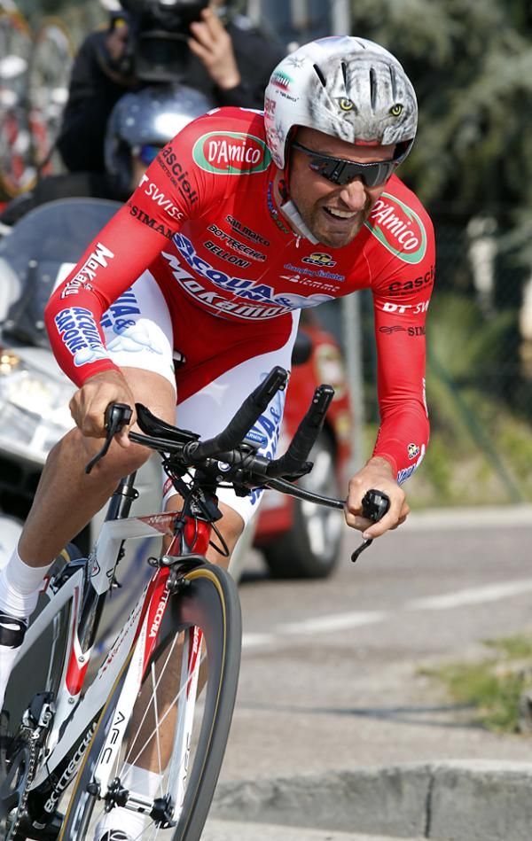 Stefano Garzelli (Acqua &amp; Sapone) was well down in the time trial.