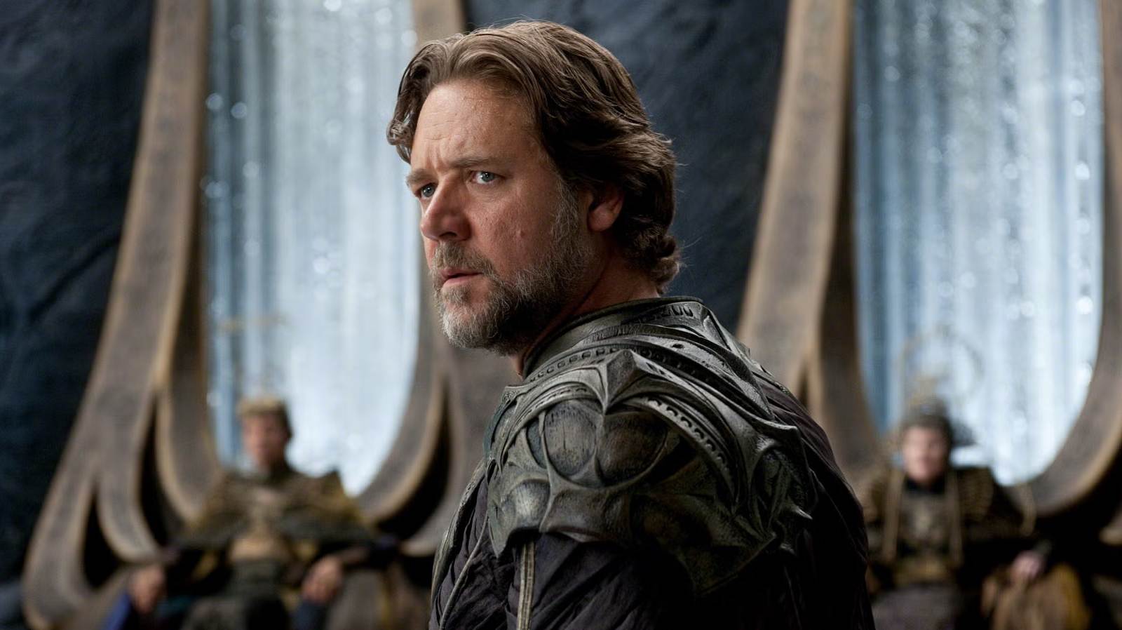 Russell Crowe as Jor-El looking over his shoulder in Man of Steel