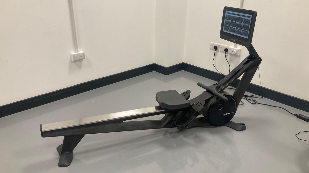 Hydrow Wave set-up in Live Science testing centre