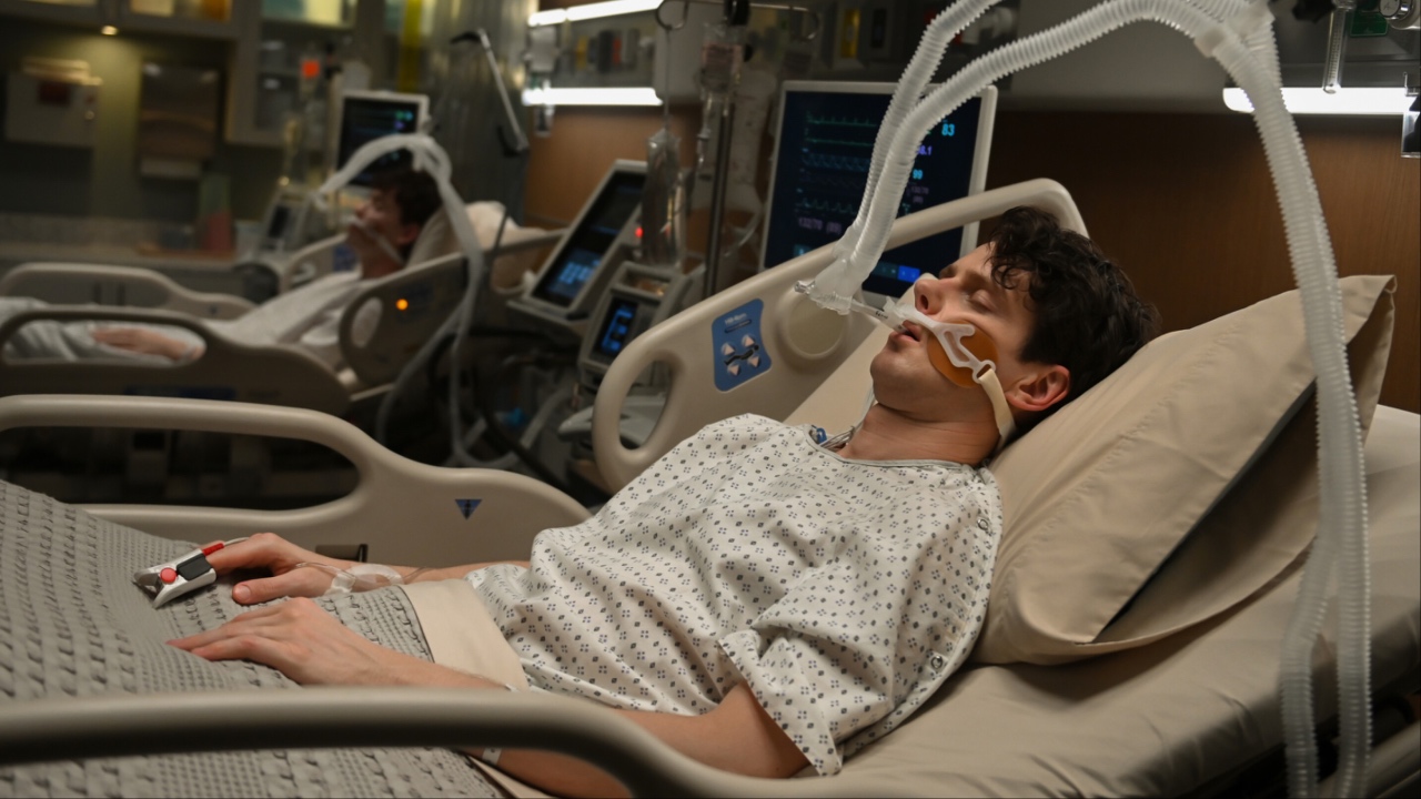 Peter Mark Kendall as Stephens and Adam Croft in Watson Season 1x13