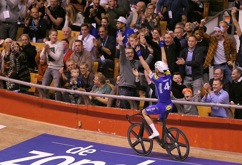 Iljo Keisse celebrates the final sprint and overall victory of the Gent Six Day