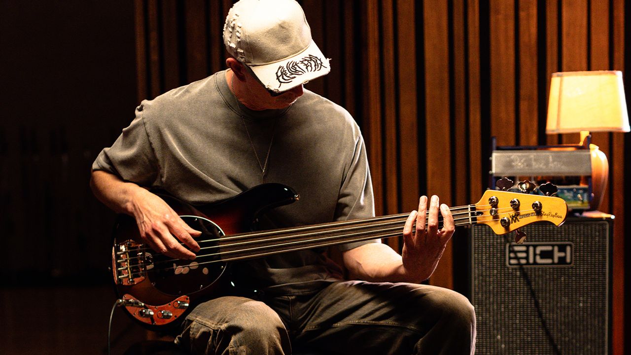 Ernie Ball Music Man Pino Palladino StingRay