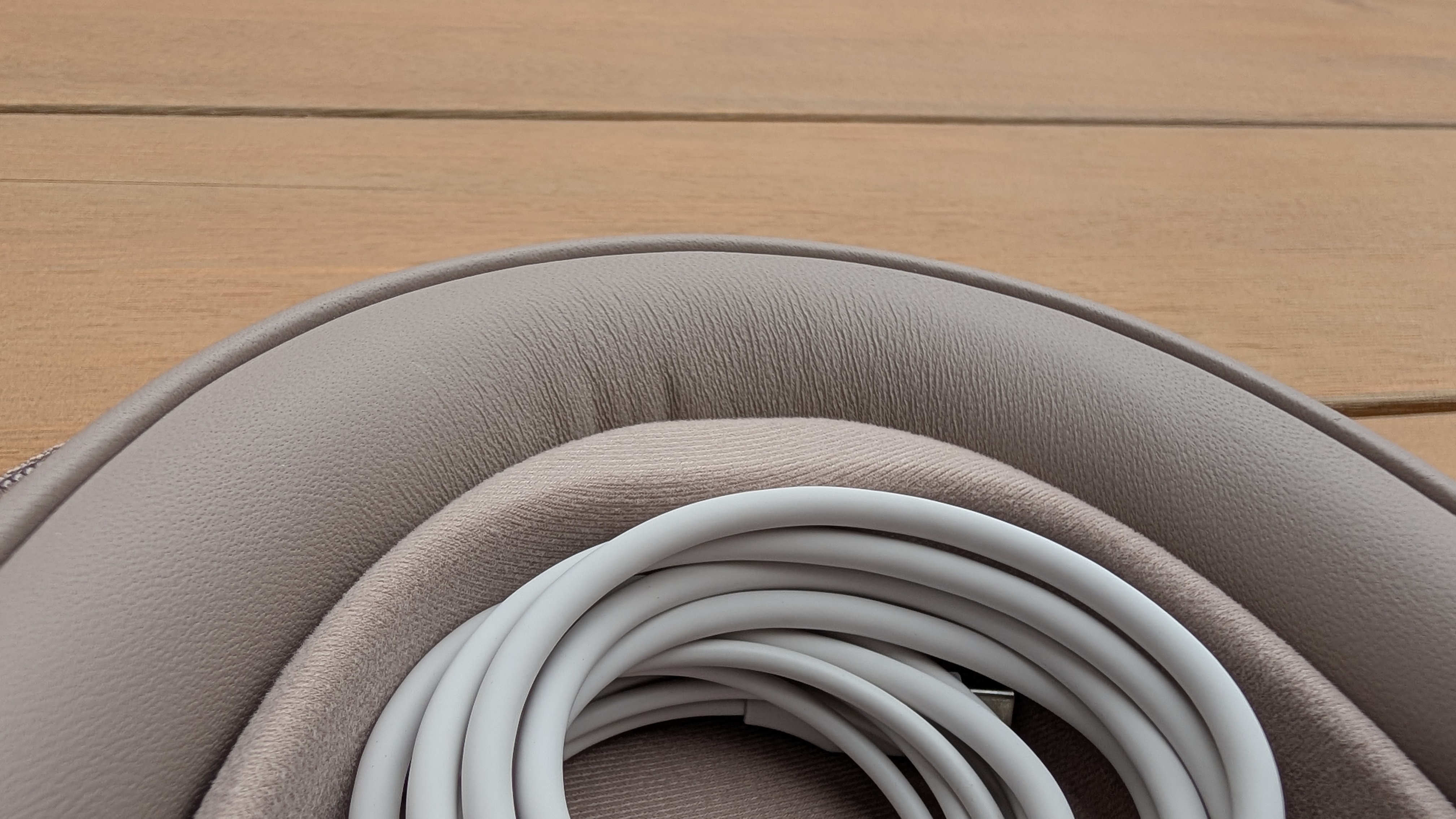 Bowers & Wilkins Px8 S2