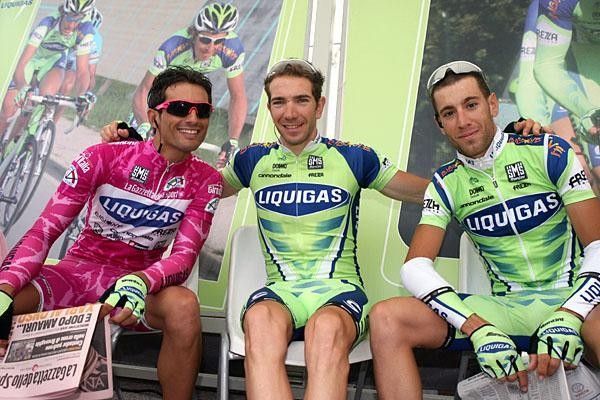 The Liquigas crew with their sprinting leader Daniele Bennati (l).