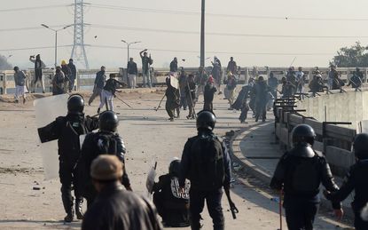 Pakistani troops clash with protesters